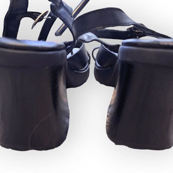 MIA Y2K Chunky Strappy Mall Goth Heels size 7 Medium - Picture 3 of 5